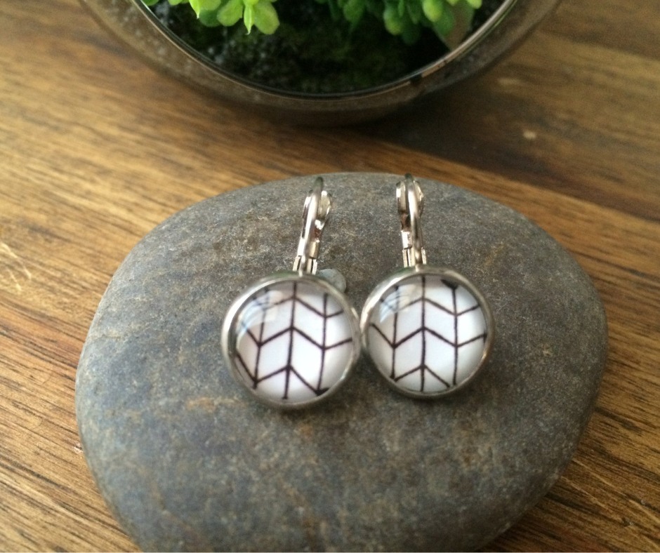 The Benefits of Leverback Earrings
