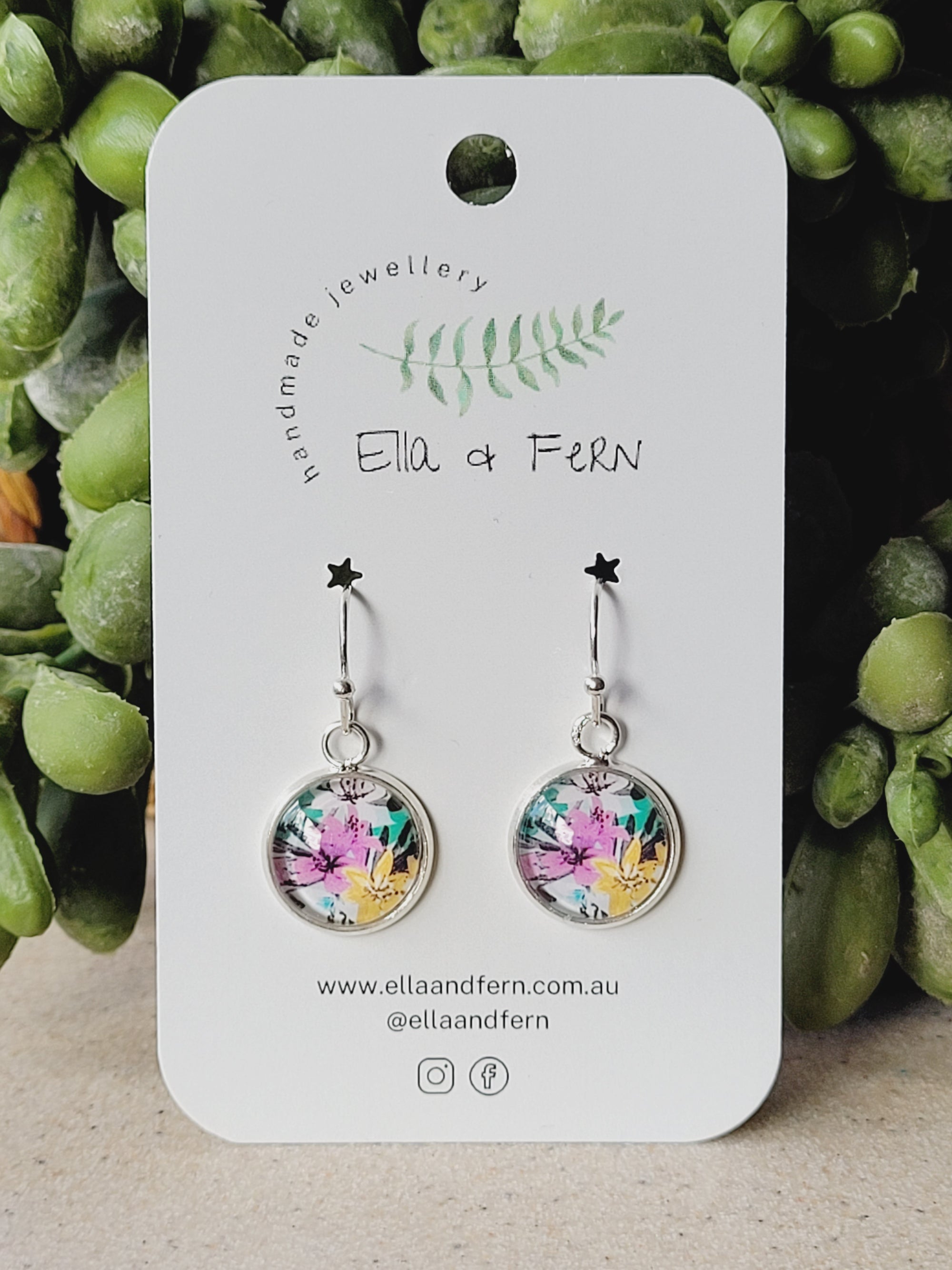 Hibiscus Flower Dangle Earrings | Ella & Fern