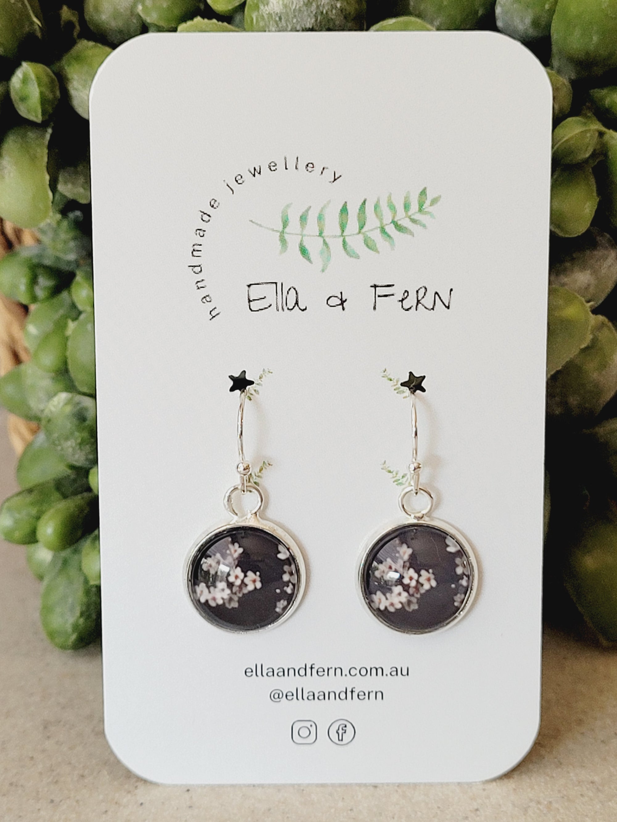 Black & White Flower Dangle Earrings | Ella & Fern